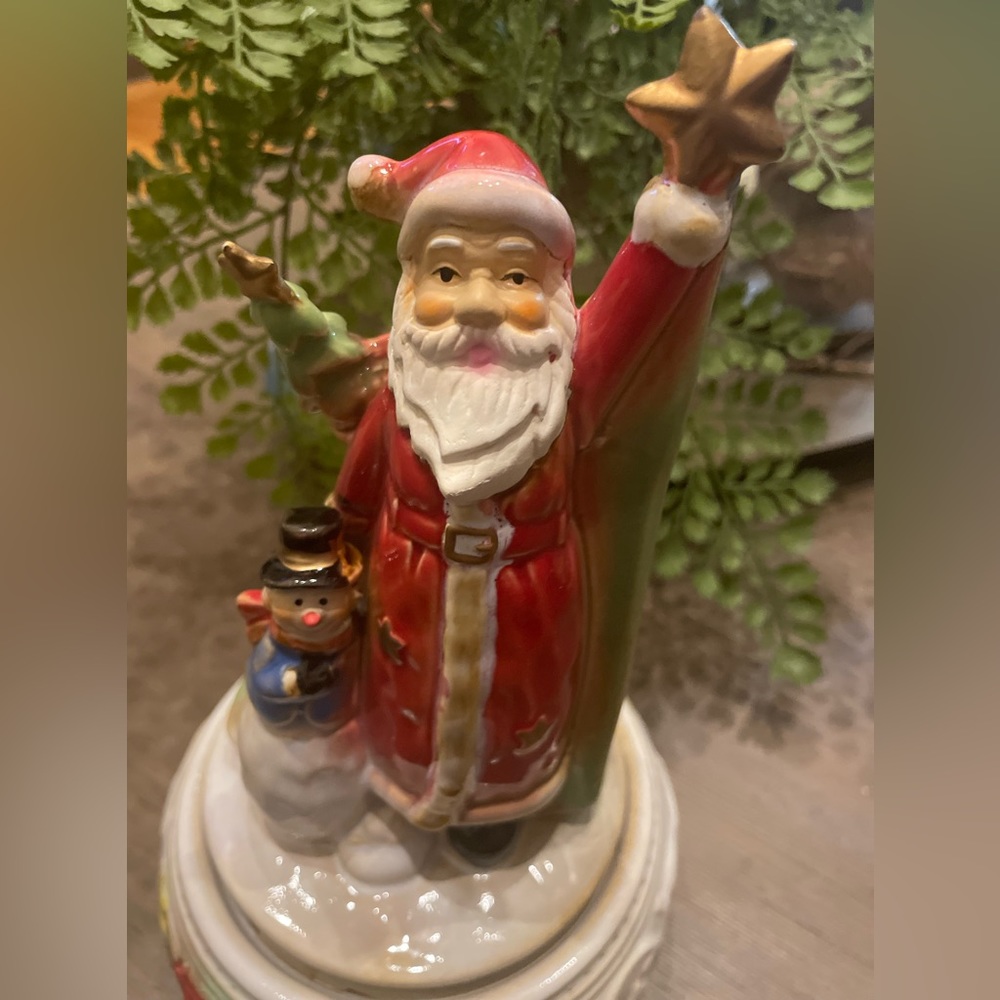Vintage Elements Porcelain Santa Claus Musical